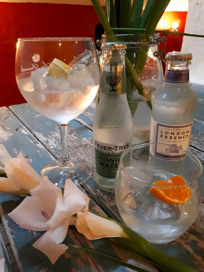 카나번 Ty Glyndwr Bunkhouse, Bar And Cafe 호스텔 외부 사진