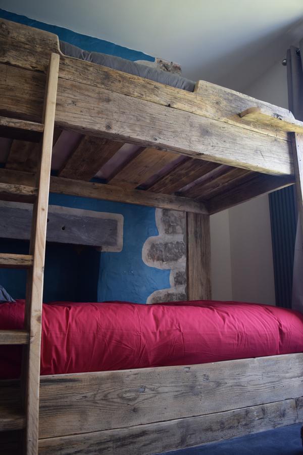 카나번 Ty Glyndwr Bunkhouse, Bar And Cafe 호스텔 외부 사진