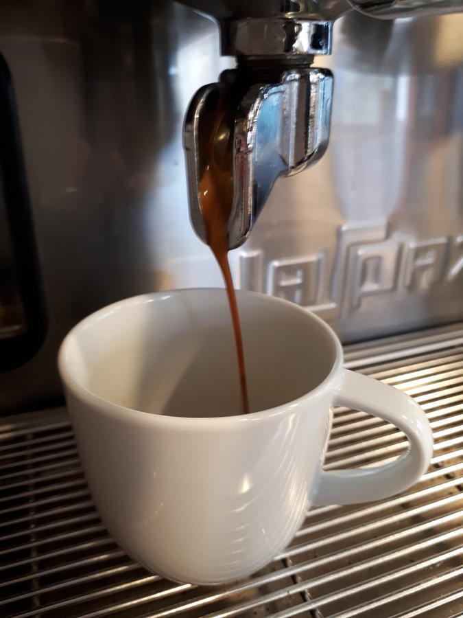 카나번 Ty Glyndwr Bunkhouse, Bar And Cafe 호스텔 외부 사진